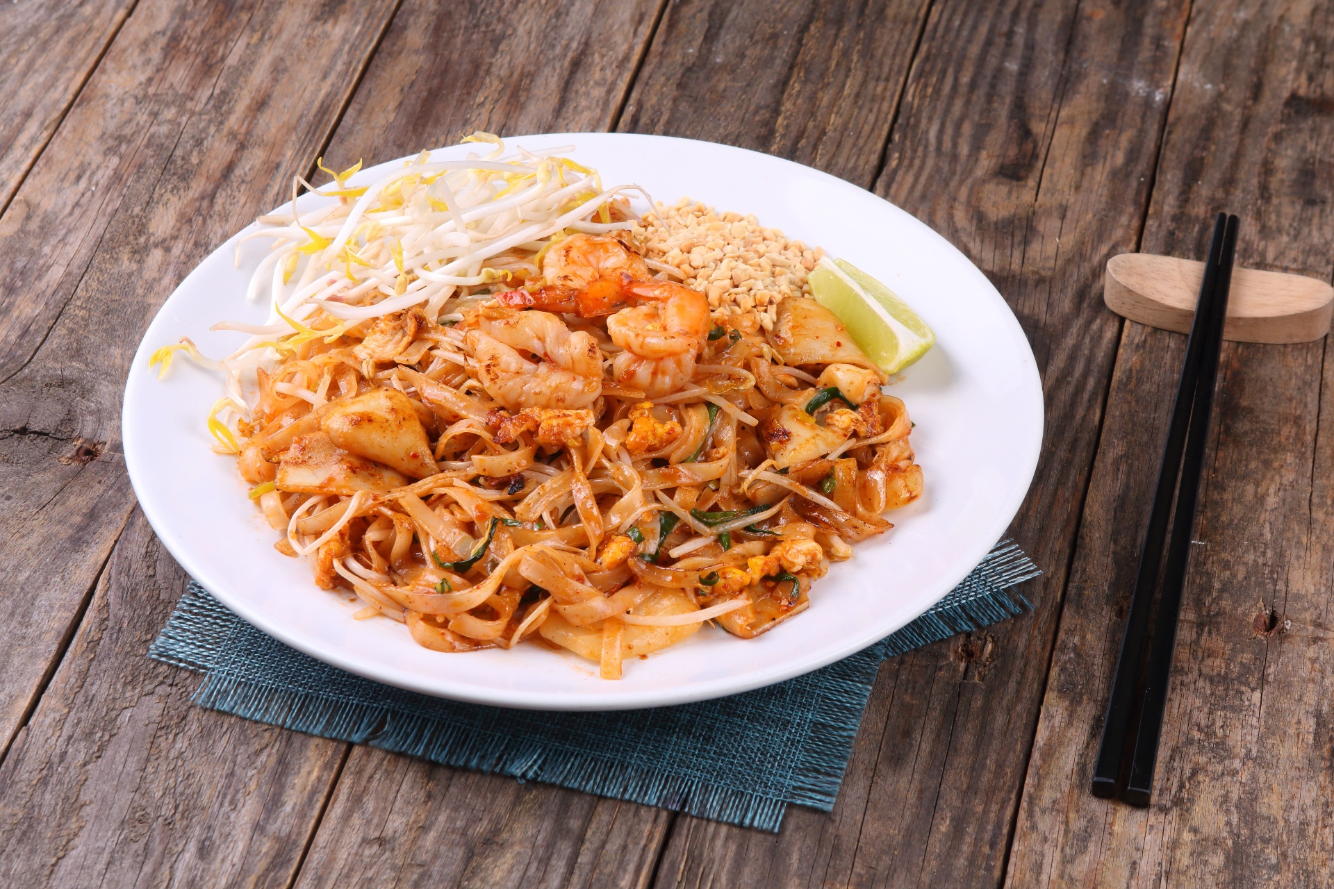Pad Thai with prawns