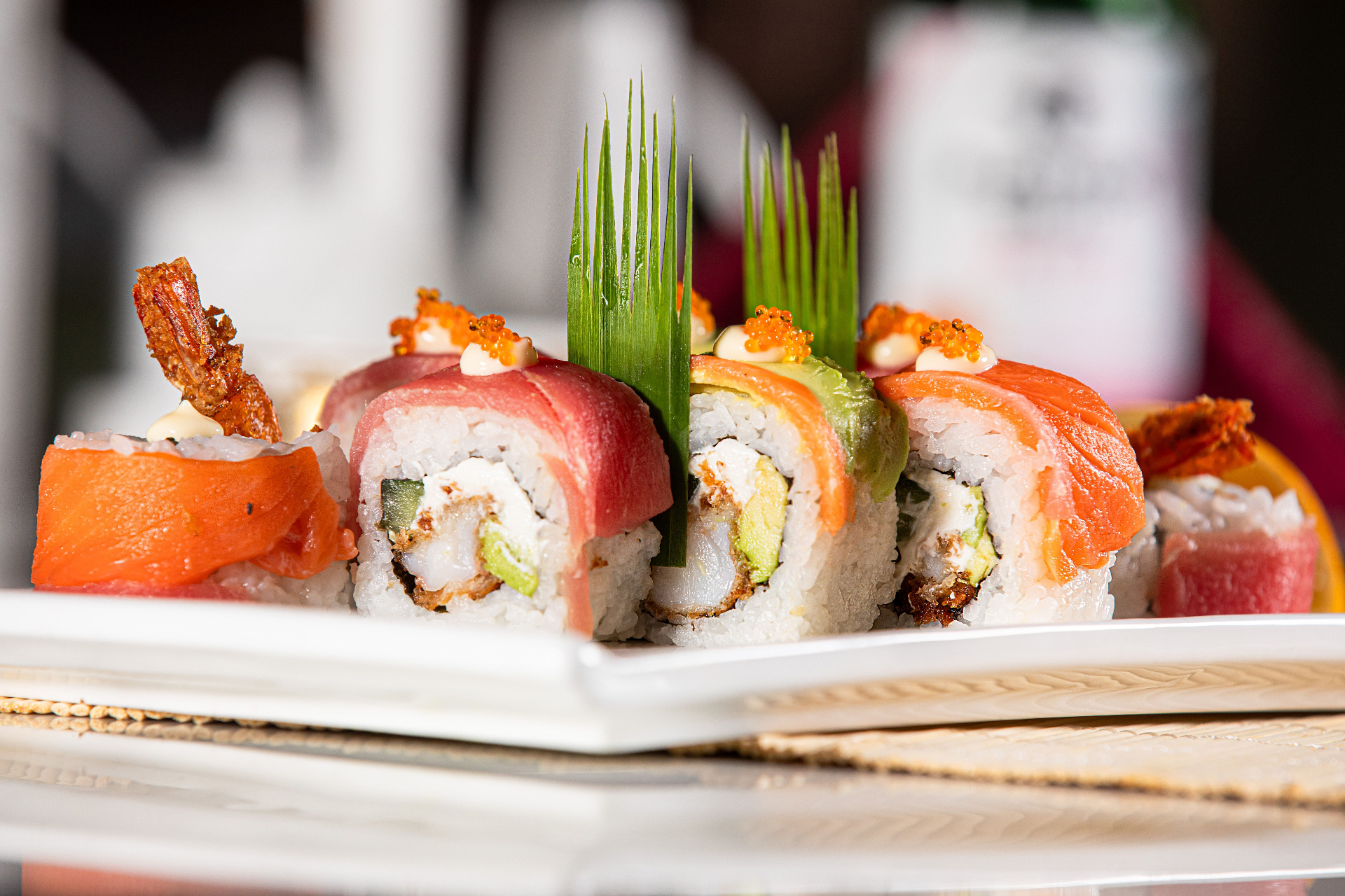 Rainbow roll (8pc)