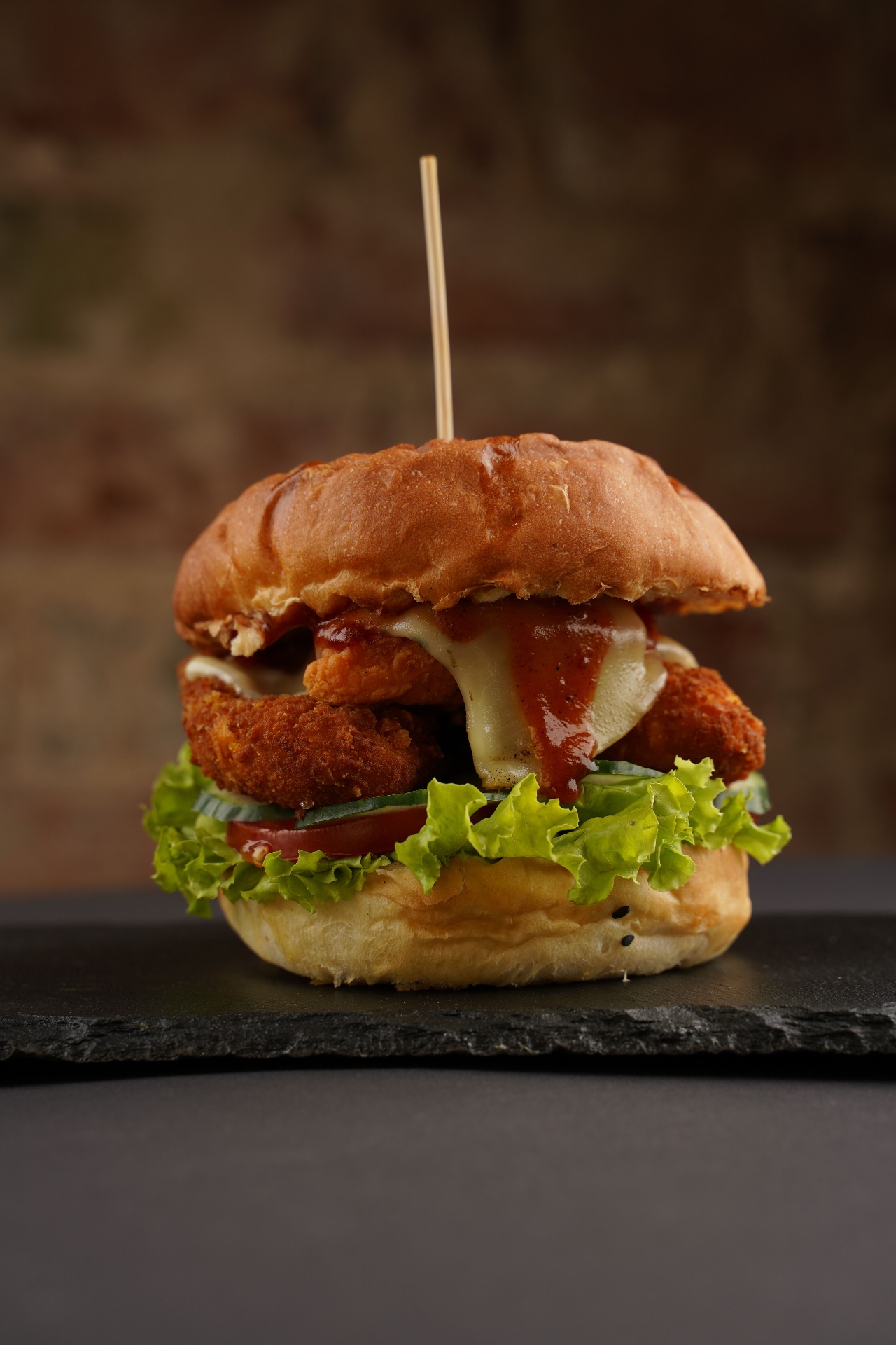 Crispy chicken burger